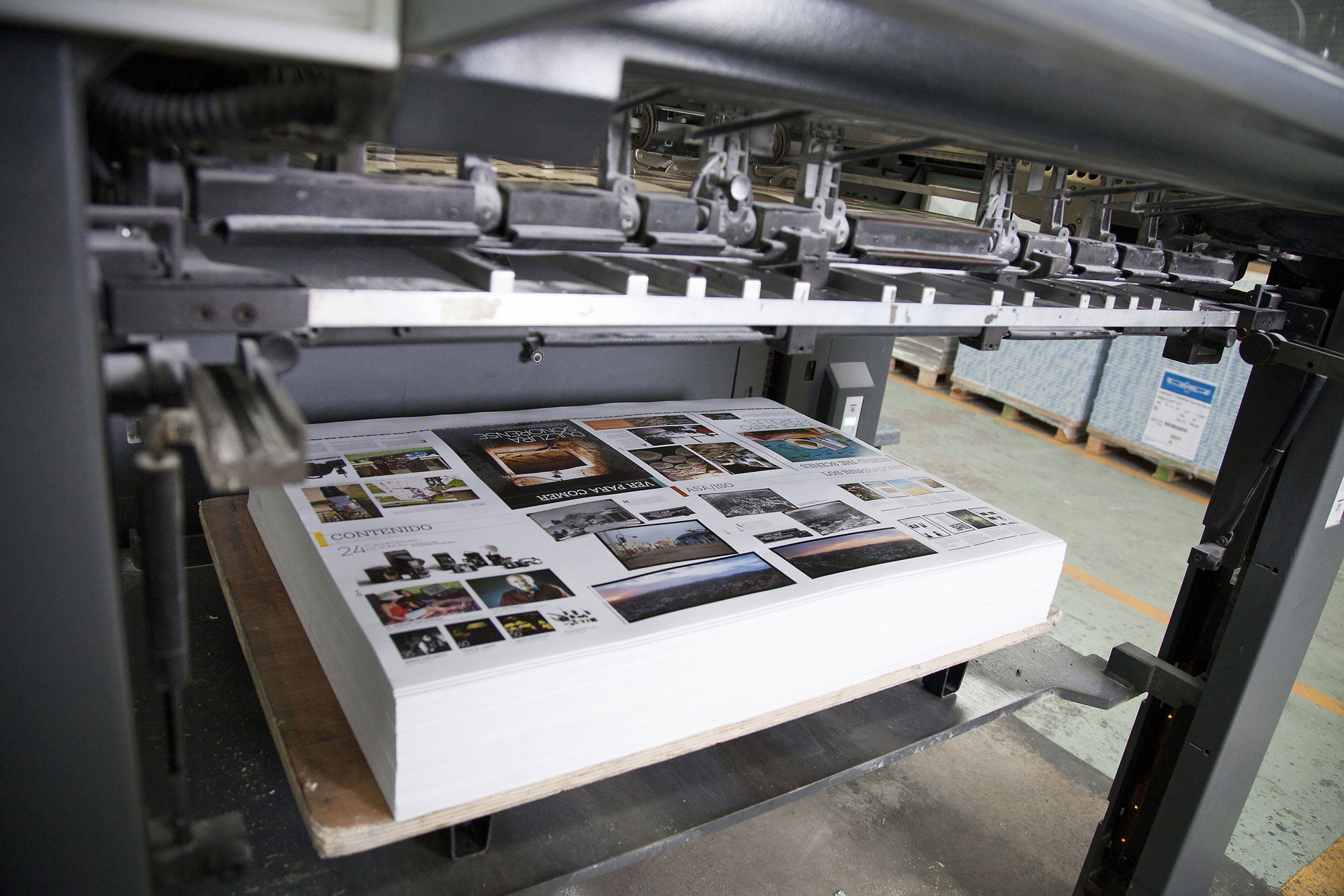Lithographic printing Lithographic printing